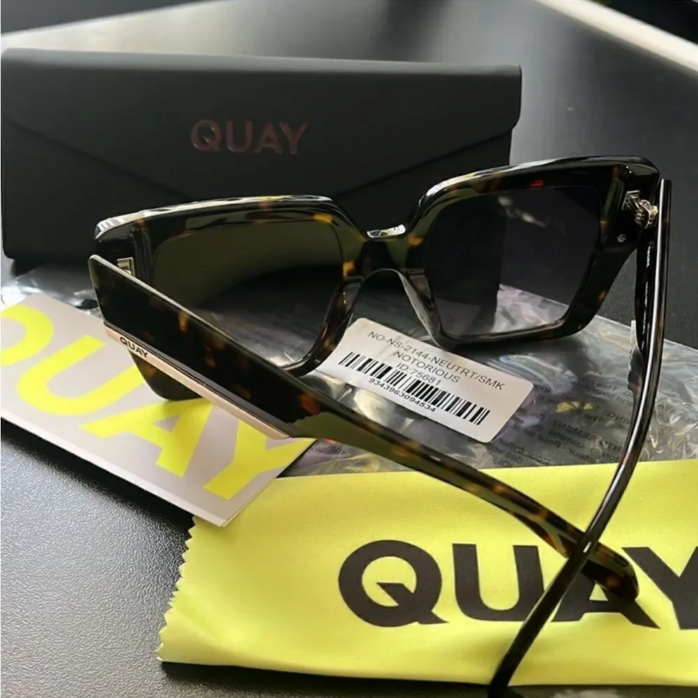 NWT Quay notorious Neutral Tort Frame / Smoke Lens Brand New in Case